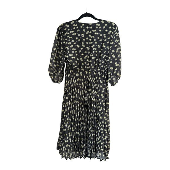 Meilleur Moment Elegant Black Floral Midi Dress - Picture 2 of 13